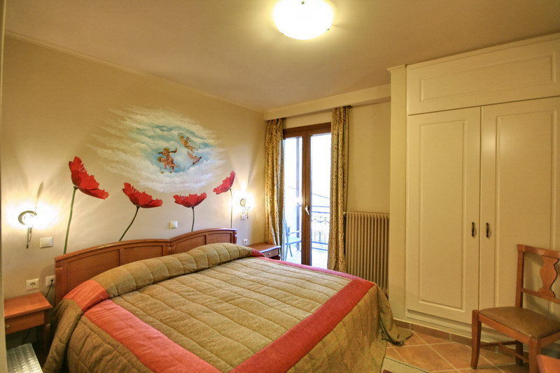 Kentrikon Hotel Лагадия Екстериор снимка