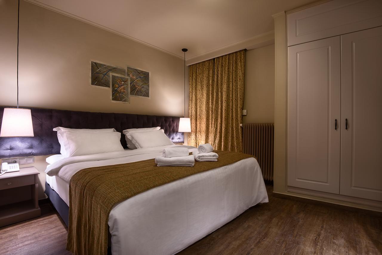 Kentrikon Hotel Лагадия Екстериор снимка