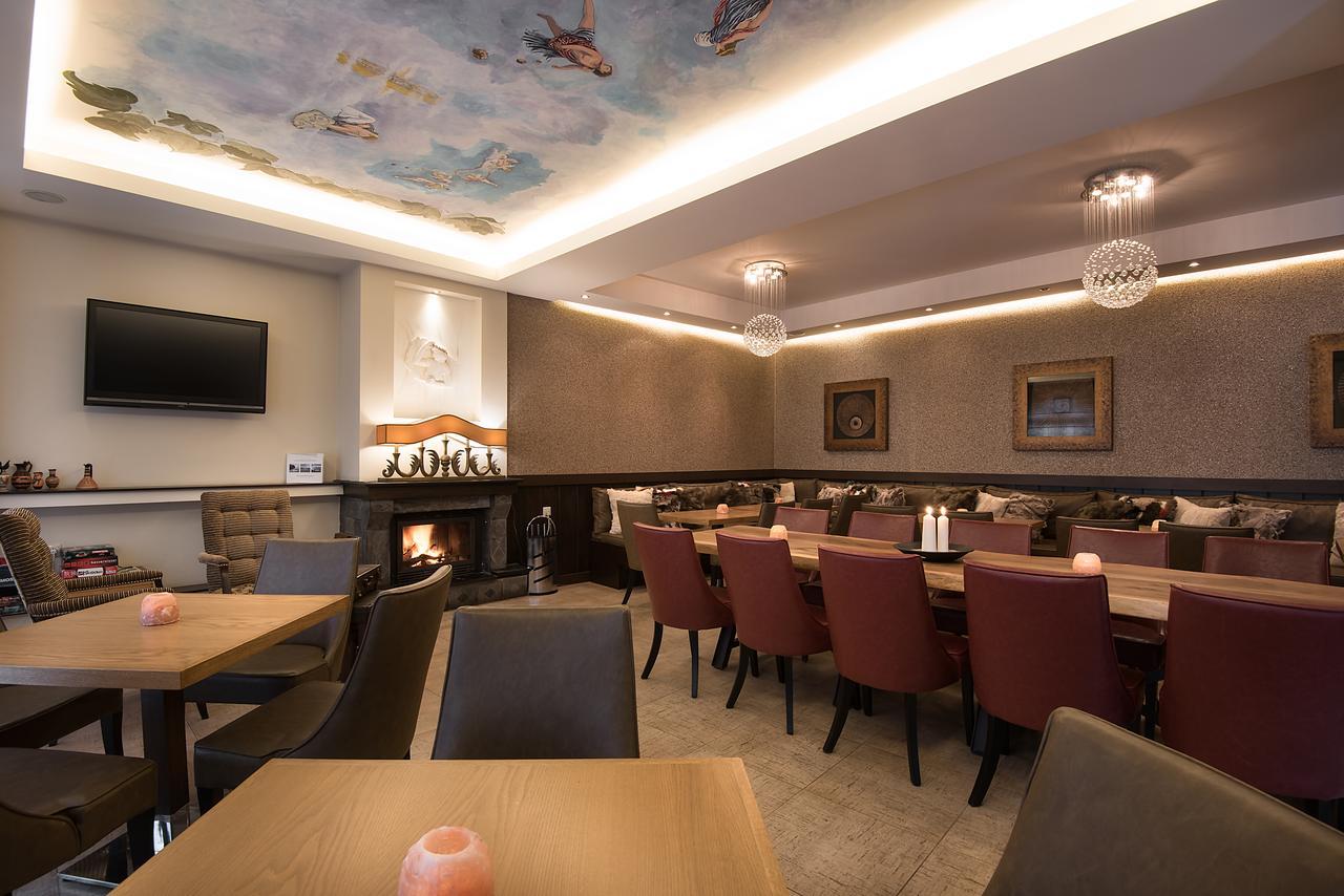 Kentrikon Hotel Лагадия Екстериор снимка