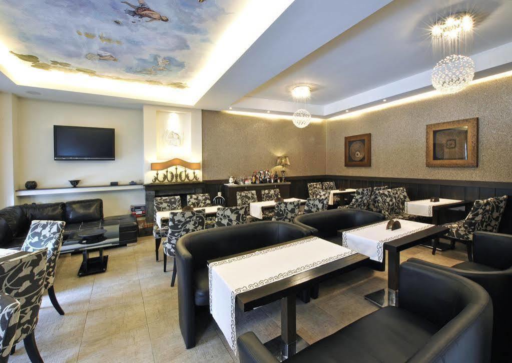 Kentrikon Hotel Лагадия Екстериор снимка