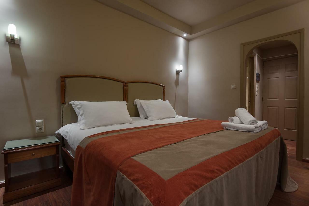Kentrikon Hotel Лагадия Екстериор снимка