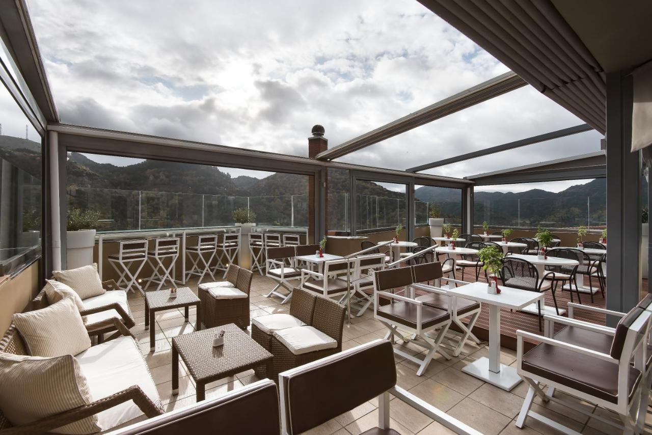 Kentrikon Hotel Лагадия Екстериор снимка
